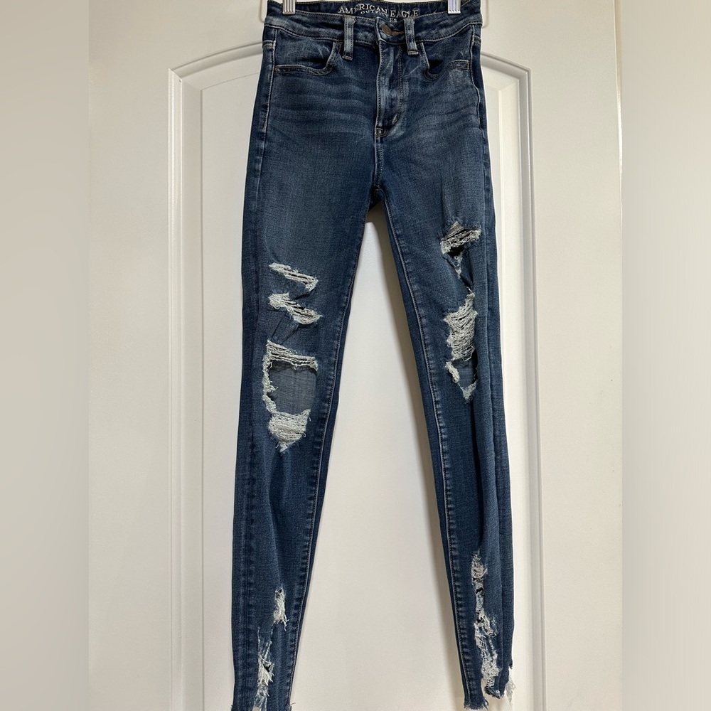 00 American Eagle Super Hi-Rise Jegging